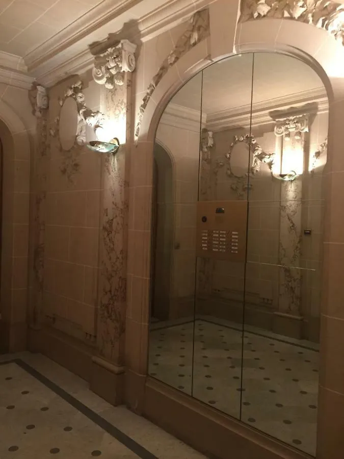 Stella Yardena Apartment Paris